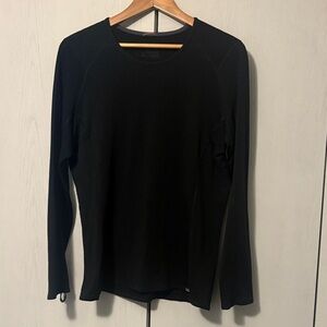 Patagonia Women’s Thermal Weight Black Capilene Baselayer